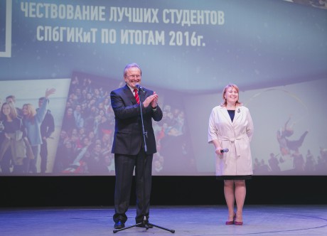 Александр Дмитриевич Евменов и Оксана Анатольевна Ларичева