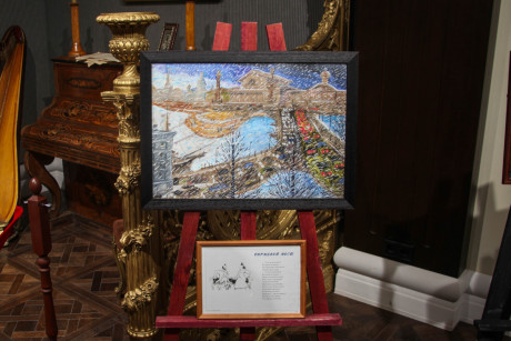 На выставке